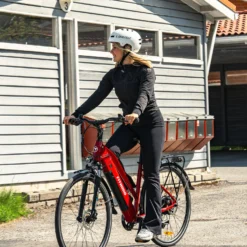 FitNord Ava 300 Sähköpyörä G2, punainen