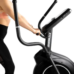 FitNord Hiker 1000F Crosstrainer etuvetoinen (VUODEN LISÄTAKUU KAUPAN PÄÄLLE)