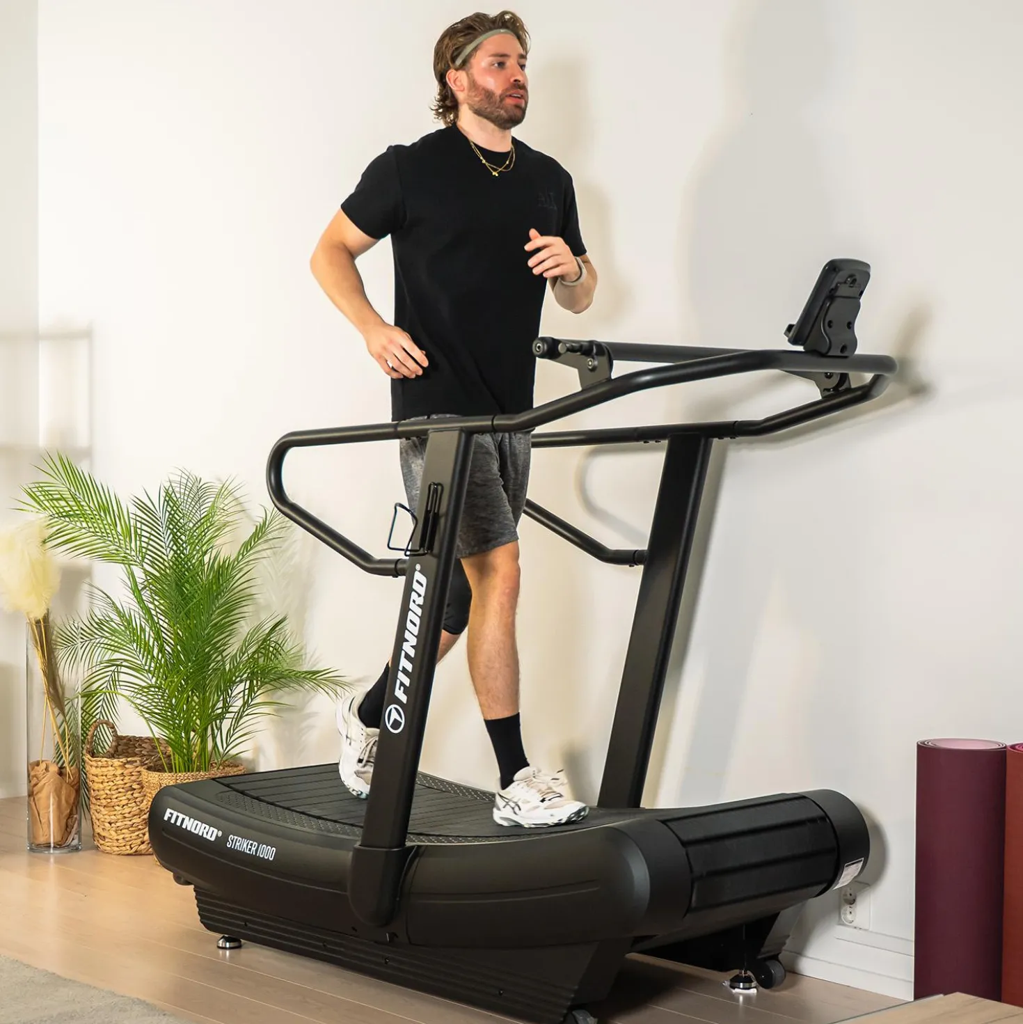 FitNord Striker 1000 Moottoroimaton Juoksumatto
